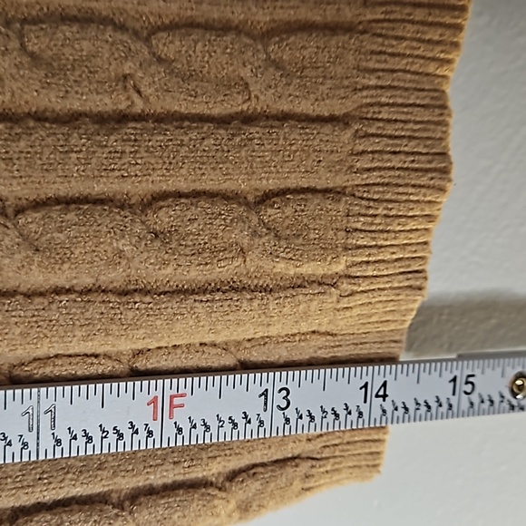 Fashion Nova Brown Cropped Knit Pattern Top Size Medium - Picture 5 of 9